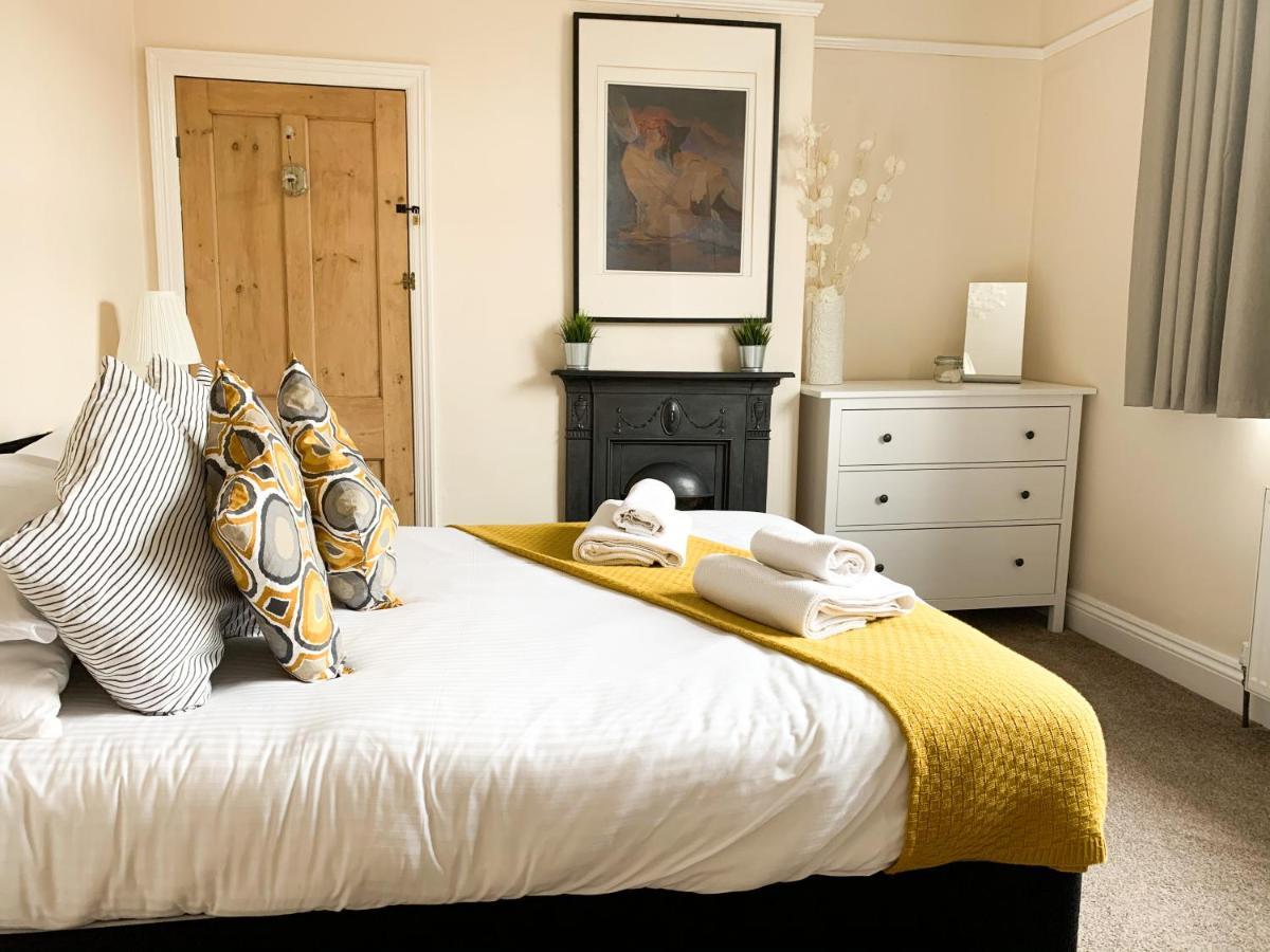 Riverside Lodge - Quaint Victorian Home By The River York Extérieur photo
