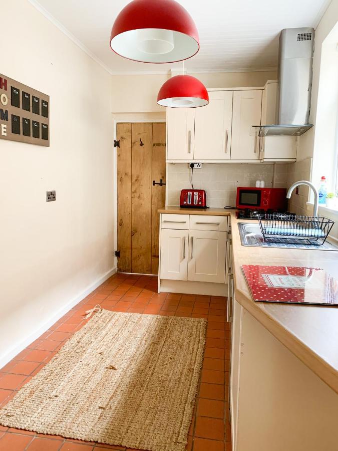 Riverside Lodge - Quaint Victorian Home By The River York Extérieur photo