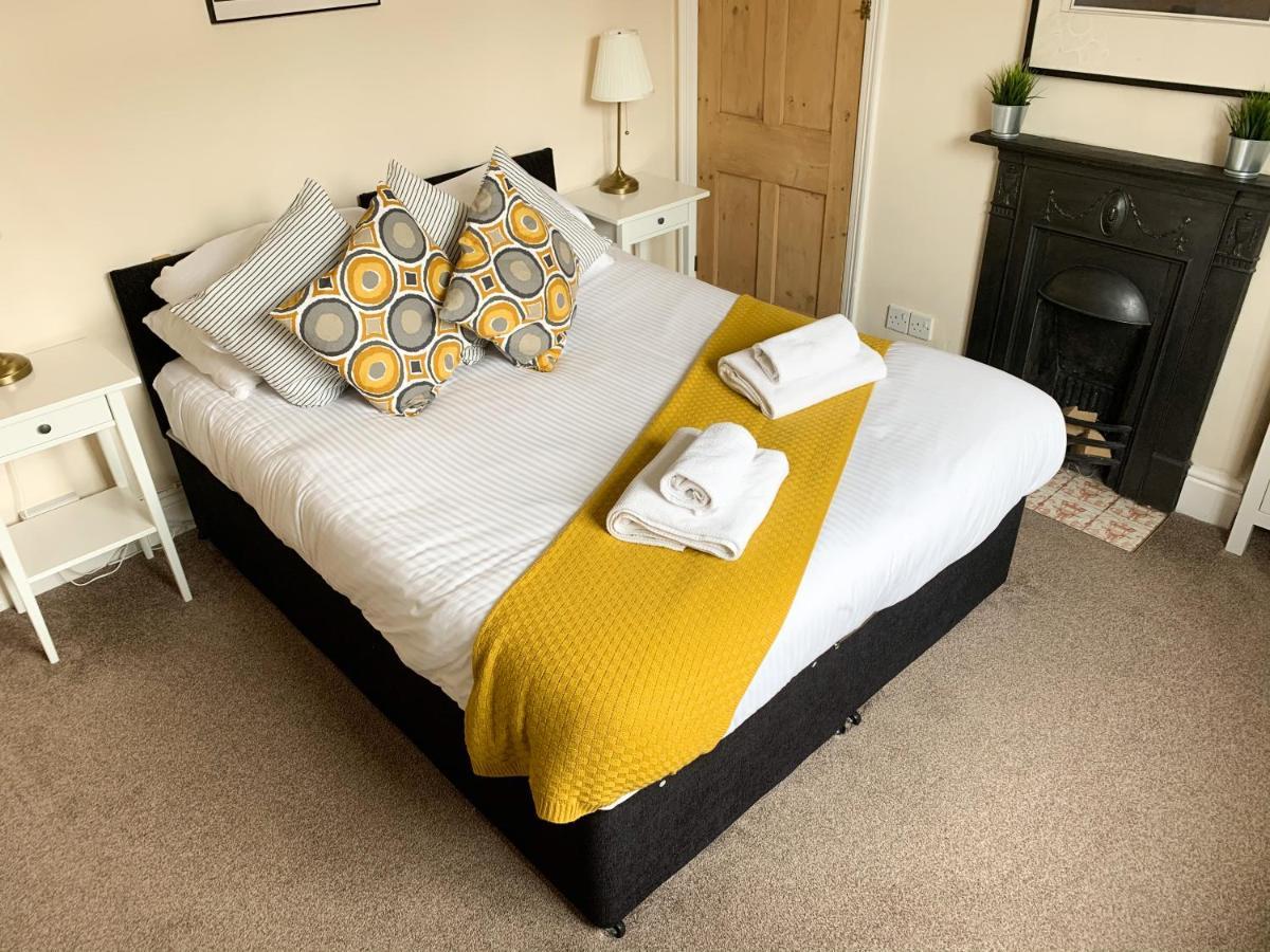 Riverside Lodge - Quaint Victorian Home By The River York Extérieur photo