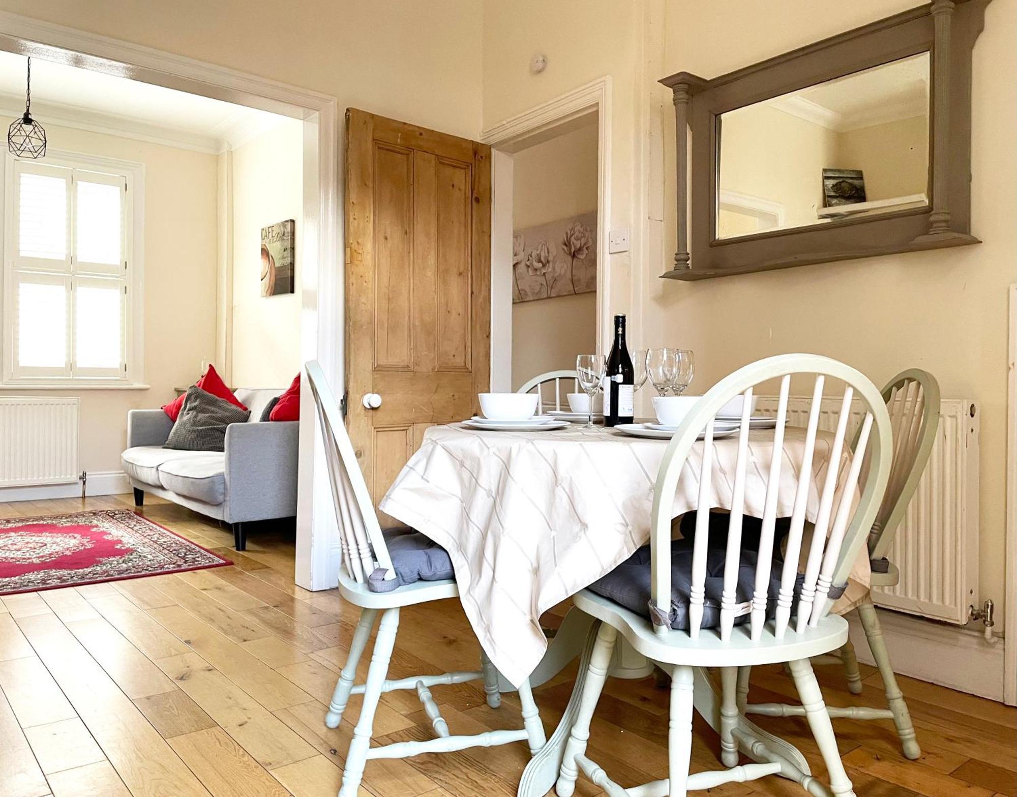 Riverside Lodge - Quaint Victorian Home By The River York Extérieur photo